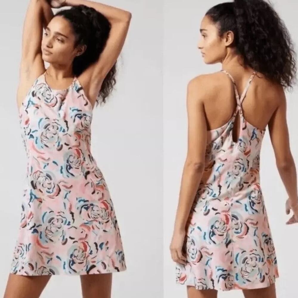 Athleta Infinity Dress Elegance Floral Size XS EUC Pink Tennis Pickleball Girly